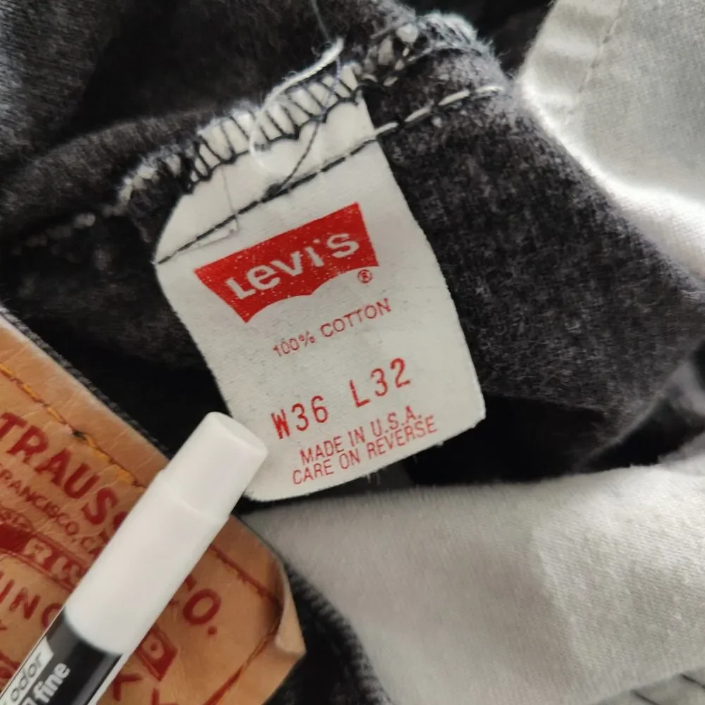 Vintage Levis 505 Black Straight Jeans Mens 34x33 (Tag 36x32) Made in USA